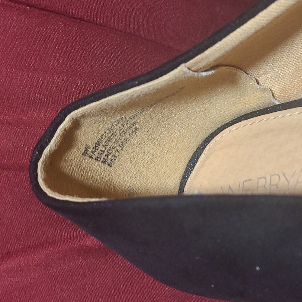 Shoes - Picture 2 of 2